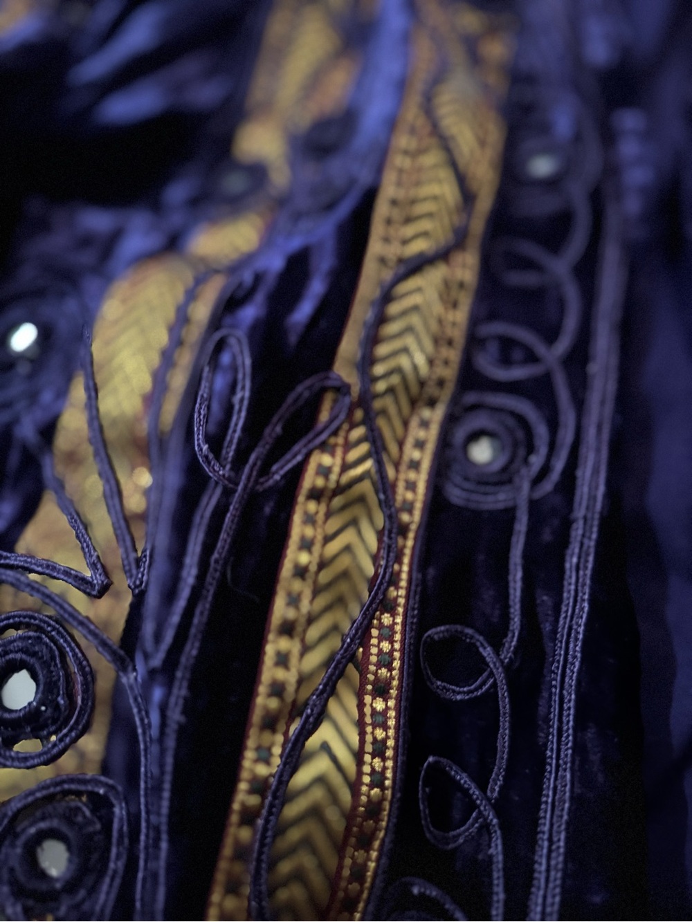 Vintage Chico’s Purple Velvet, Gold, Mirrors - Jacket - Picture 2 of 3